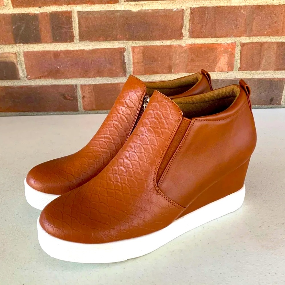 Women’s Size 8, Slip-on, Zip, Platform Wedge Ankle Bootie Sneaker, BRAND NEW!!